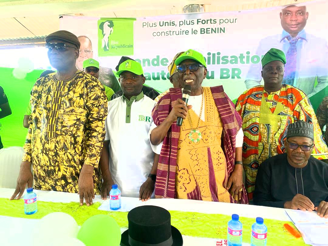 Grande messe politique à Abomey Calavi : Hyppolite AHONDEMÈ renforce l'ancrage du Bloc Républicain dans la 6è CE