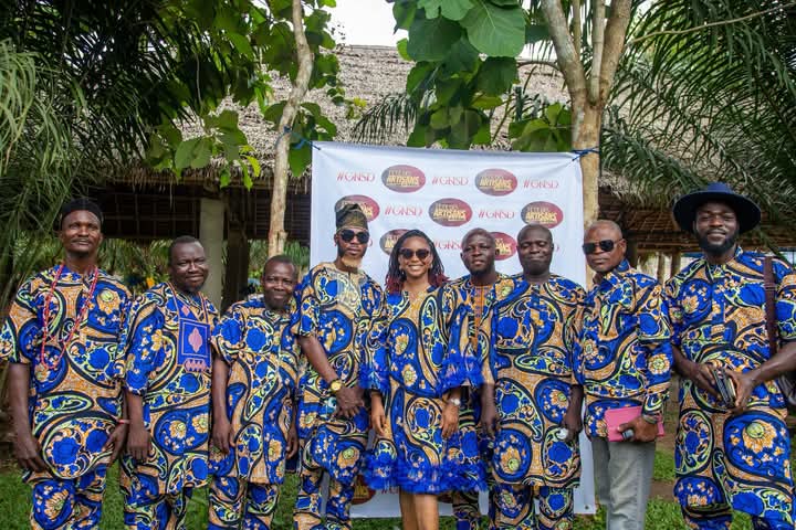 2ᵉ arrondissement de Porto-Novo : La Ca Gertrude Nadia Dossa communie avec les artisans