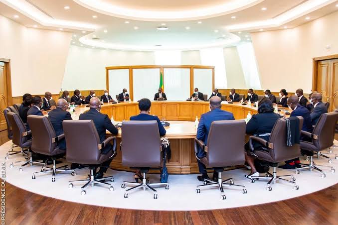 *BÉNIN / POLITIQUE*  *Conseil des ministres du 1er juillet : Le gouvernement adopte des réformes sur la justice, l’administration et la santé*  _Porto-Novo, 1er juillet 2026_