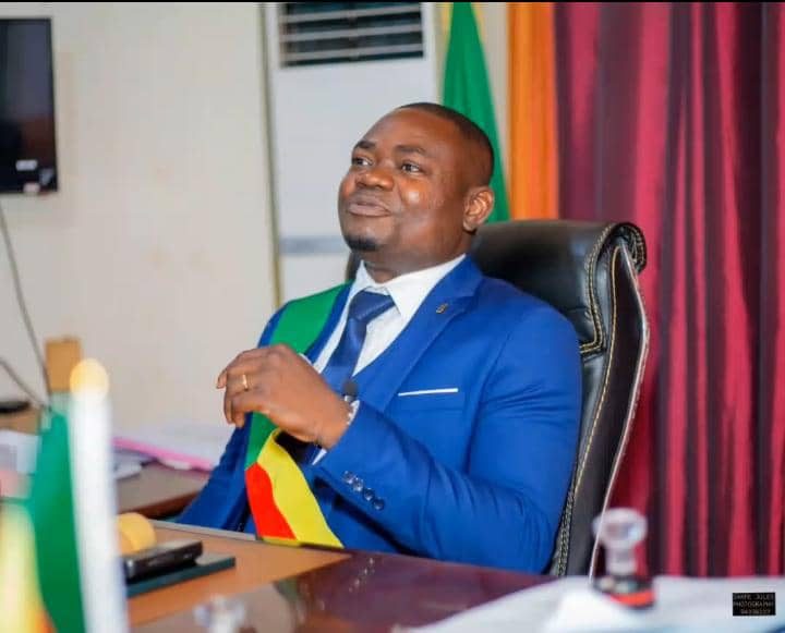 Zè : Armando Paolo GBANDE installe les COGECS et renforce la gouvernance sanitaire